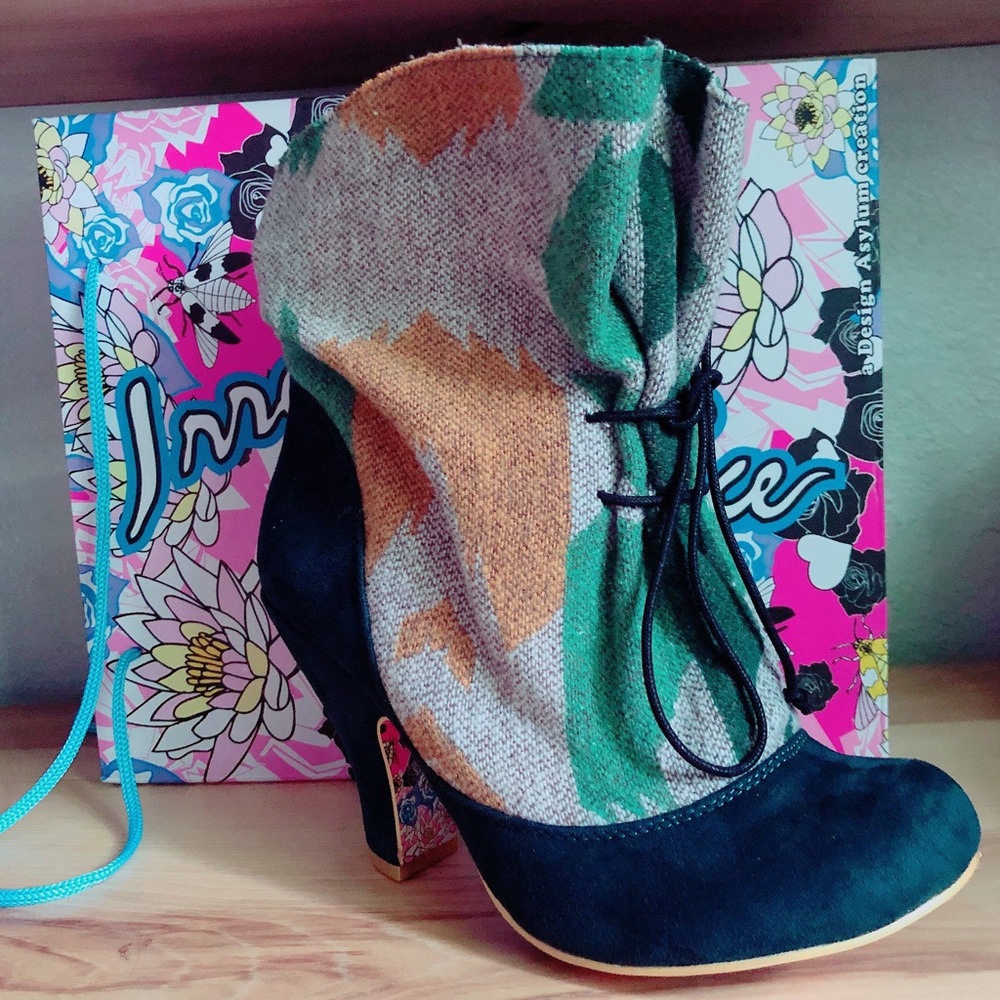 Irregular Choice Marshmallow Mountain bootie